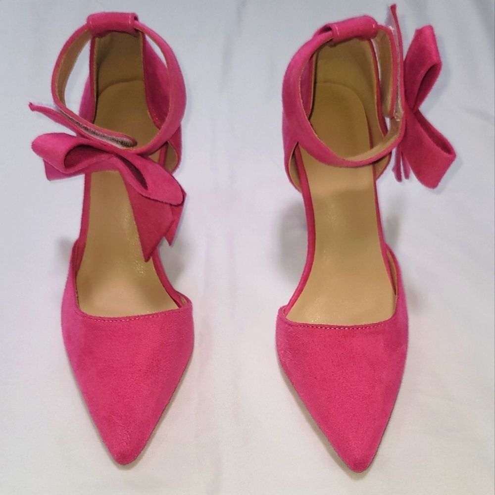 NIB, Women's Pink Heels with Bow